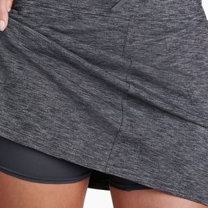 KUHL NWT 47% NYLON, 43% POLY 10% LYCRA SKORT SZ LG